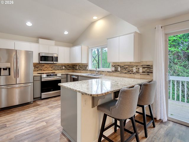 21249 Sw HOUSTON Dr, Sherwood, OR 97140