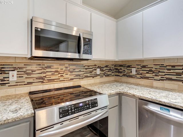 21249 Sw HOUSTON Dr, Sherwood, OR 97140