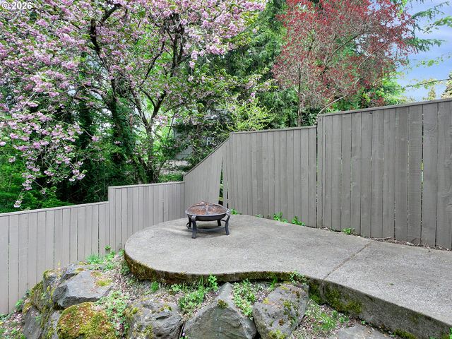 21249 Sw HOUSTON Dr, Sherwood, OR 97140