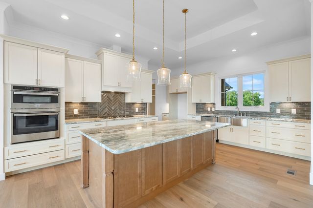 2622 Deer Creek Ln, White House, TN 37188