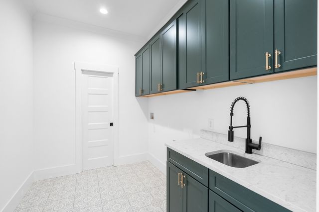 2622 Deer Creek Ln, White House, TN 37188