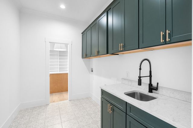 2622 Deer Creek Ln, White House, TN 37188