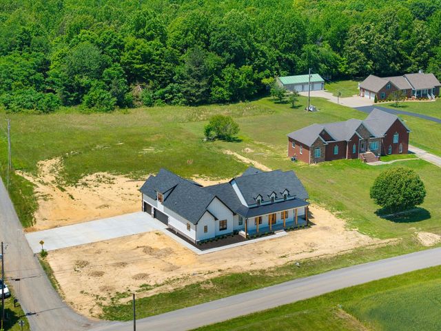 2622 Deer Creek Ln, White House, TN 37188
