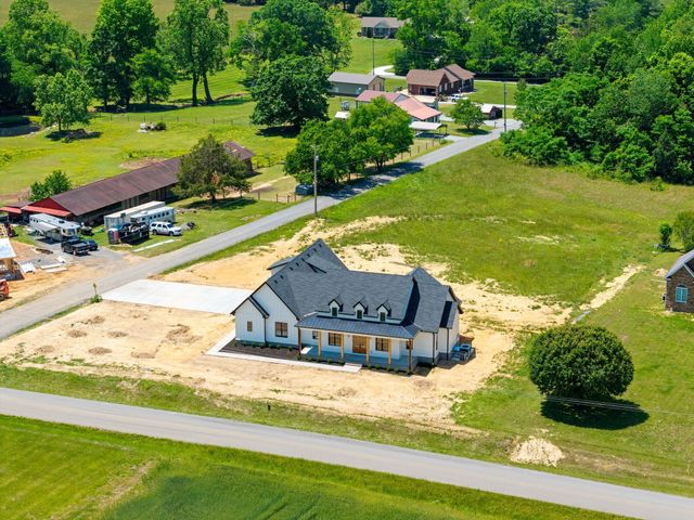 2622 Deer Creek Ln, White House, TN 37188