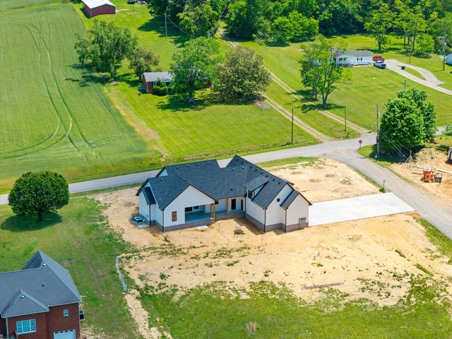 2622 Deer Creek Ln, White House, TN 37188