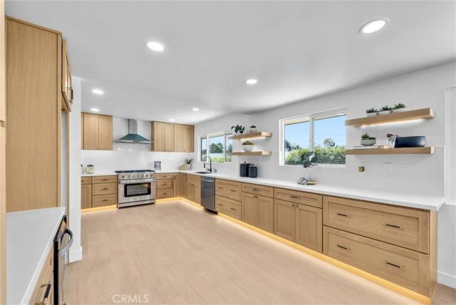 3114 S Rene, Santa Ana, CA 92704