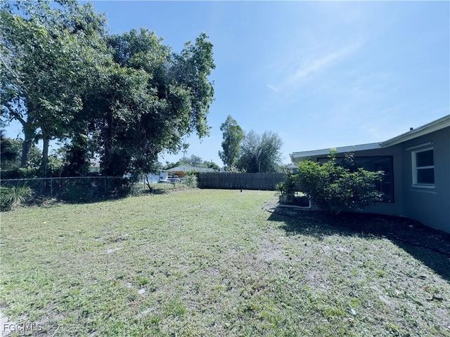 27111 Lavinka ST, Bonita Springs, FL 34135
