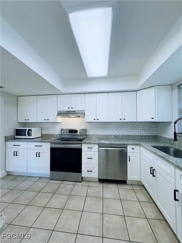 27111 Lavinka ST, Bonita Springs, FL 34135