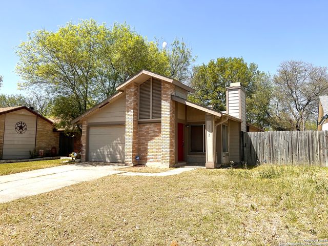 5555 Kissing Oak St, San Antonio, TX 78247