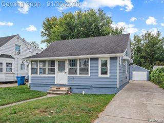 2120 Pearl Avenue, Warren, MI 48091