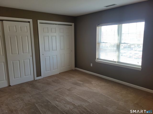 75 Washington Avenue 5-303, Hamden, CT 06518