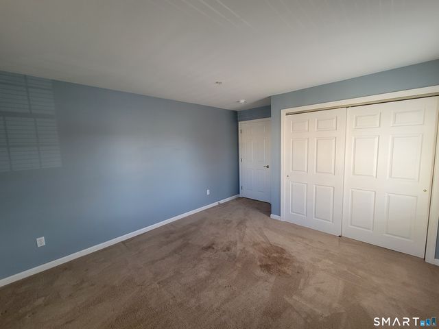 75 Washington Avenue 5-303, Hamden, CT 06518