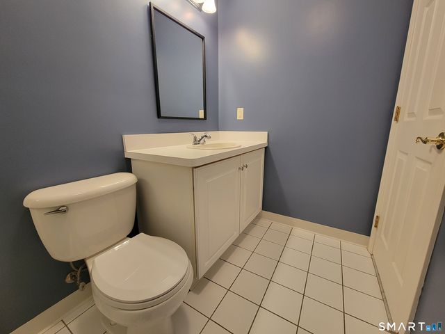 75 Washington Avenue 5-303, Hamden, CT 06518