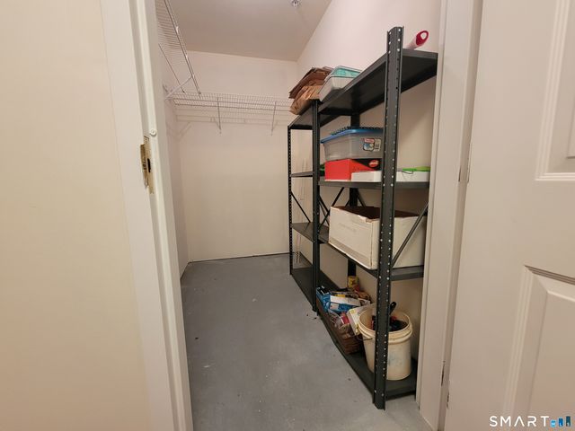 75 Washington Avenue 5-303, Hamden, CT 06518