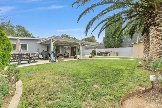 1988 Via Del Rio, Corona, CA 92882