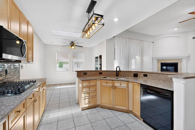 5013 BRIGHTON HILLS Drive NE, Rio Rancho, NM 87144