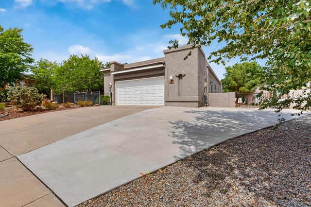 5013 BRIGHTON HILLS Drive NE, Rio Rancho, NM 87144