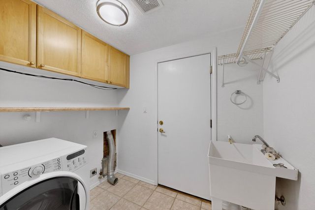 5013 BRIGHTON HILLS Drive NE, Rio Rancho, NM 87144