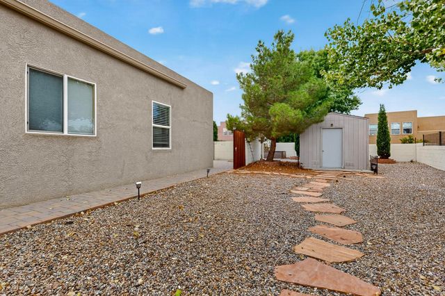 5013 BRIGHTON HILLS Drive NE, Rio Rancho, NM 87144