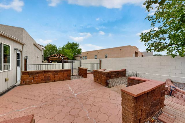 5013 BRIGHTON HILLS Drive NE, Rio Rancho, NM 87144