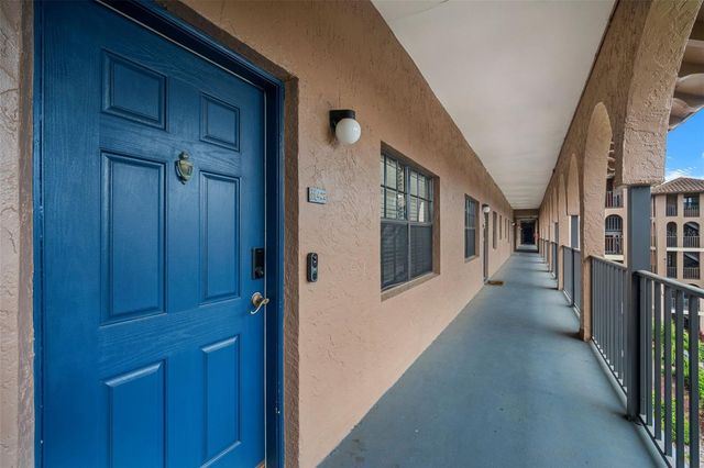 6100 GULFPORT BOULEVARD S 402, Gulfport, FL 33707