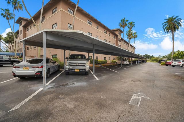6100 GULFPORT BOULEVARD S 402, Gulfport, FL 33707