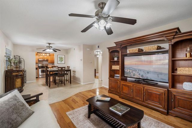 6100 GULFPORT BOULEVARD S 402, Gulfport, FL 33707