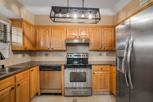 6100 GULFPORT BOULEVARD S 402, Gulfport, FL 33707