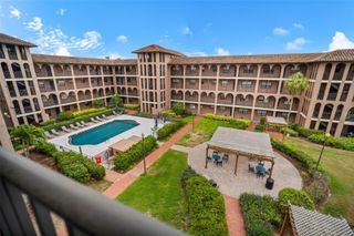 6100 GULFPORT BOULEVARD S 402, Gulfport, FL 33707