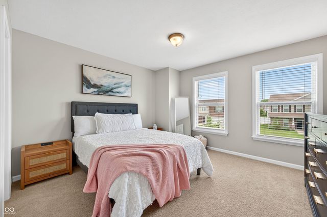 2089 Deer Valley Court, Columbus, IN 47201