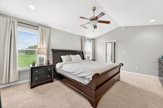 2089 Deer Valley Court, Columbus, IN 47201