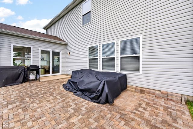 2089 Deer Valley Court, Columbus, IN 47201