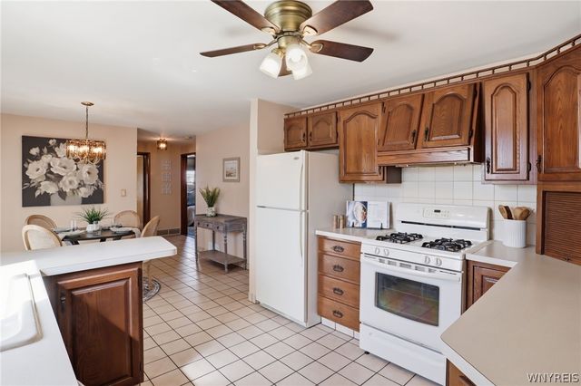 4243 E Frontier Drive, Hamburg, NY 14219