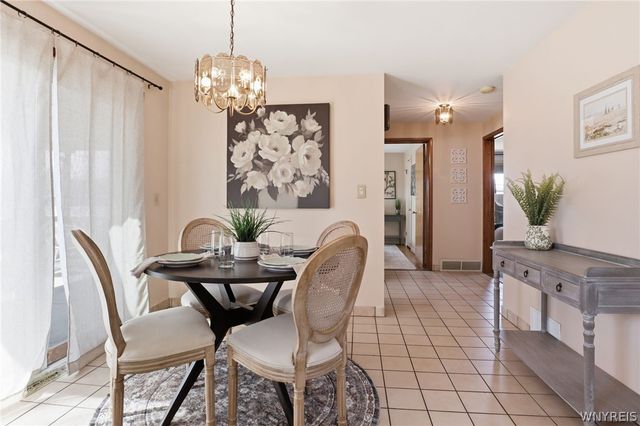 4243 E Frontier Drive, Hamburg, NY 14219