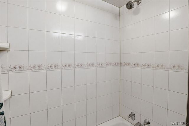 4243 E Frontier Drive, Hamburg, NY 14219