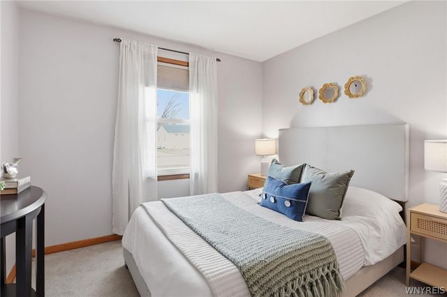 4243 E Frontier Drive, Hamburg, NY 14219