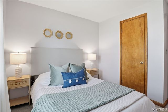 4243 E Frontier Drive, Hamburg, NY 14219