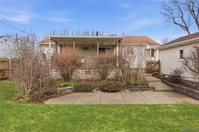 4243 E Frontier Drive, Hamburg, NY 14219