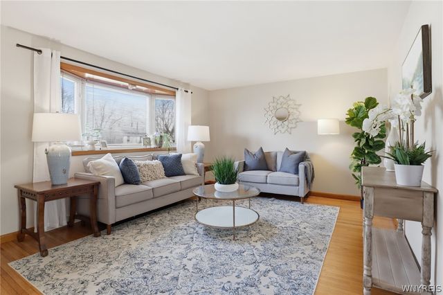 4243 E Frontier Drive, Hamburg, NY 14219