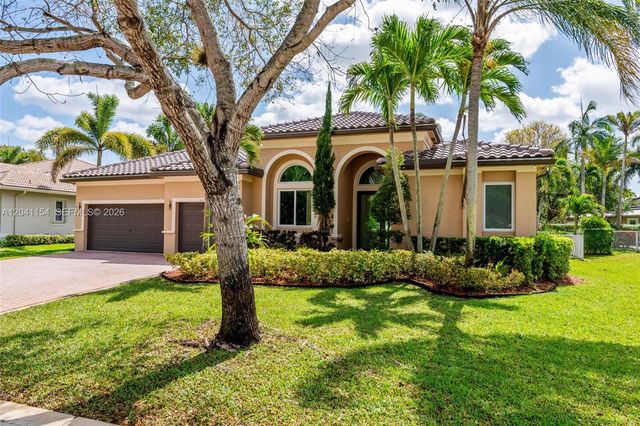5019 NW 113 Avenue, Coral Springs, FL 33076