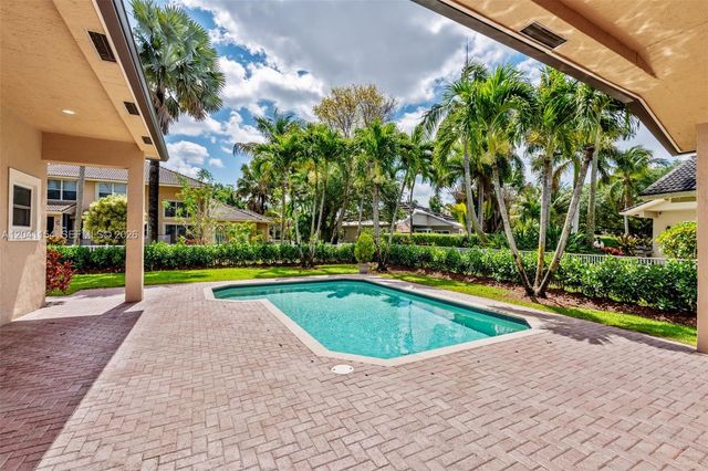 5019 NW 113 Avenue, Coral Springs, FL 33076