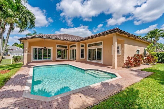 5019 NW 113 Avenue, Coral Springs, FL 33076