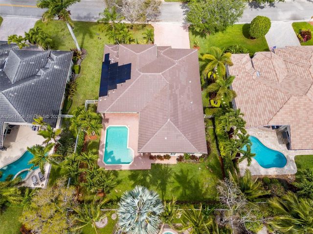 5019 NW 113 Avenue, Coral Springs, FL 33076