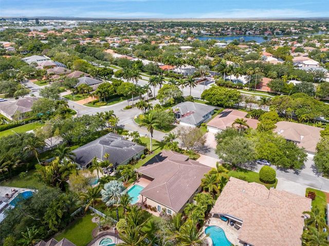 5019 NW 113 Avenue, Coral Springs, FL 33076