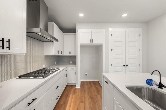 218 Grayson Elm Pass, Dripping Springs, TX 78620