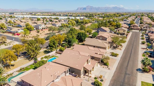 10438 E KNOWLES Avenue, Mesa, AZ 85209