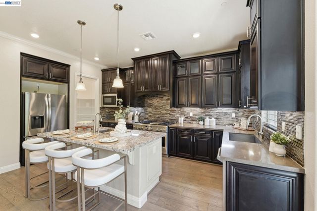 1980 Castillejo Way, Fremont, CA 94539