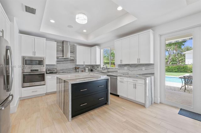 14831 SW 93rd Ct, Miami, FL 33176