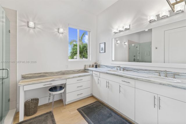 14831 SW 93rd Ct, Miami, FL 33176