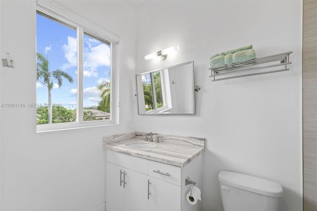 14831 SW 93rd Ct, Miami, FL 33176